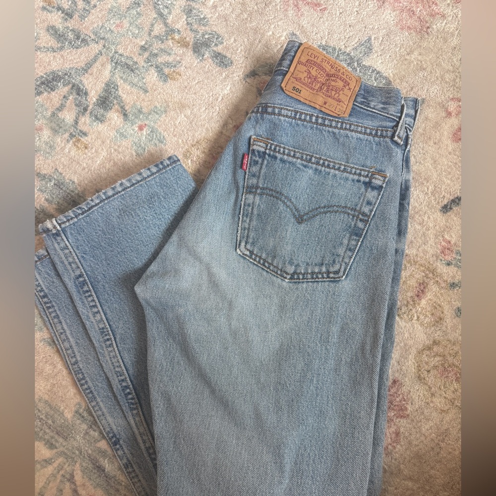 Vintage 501 Levi Jeans - Light Blue